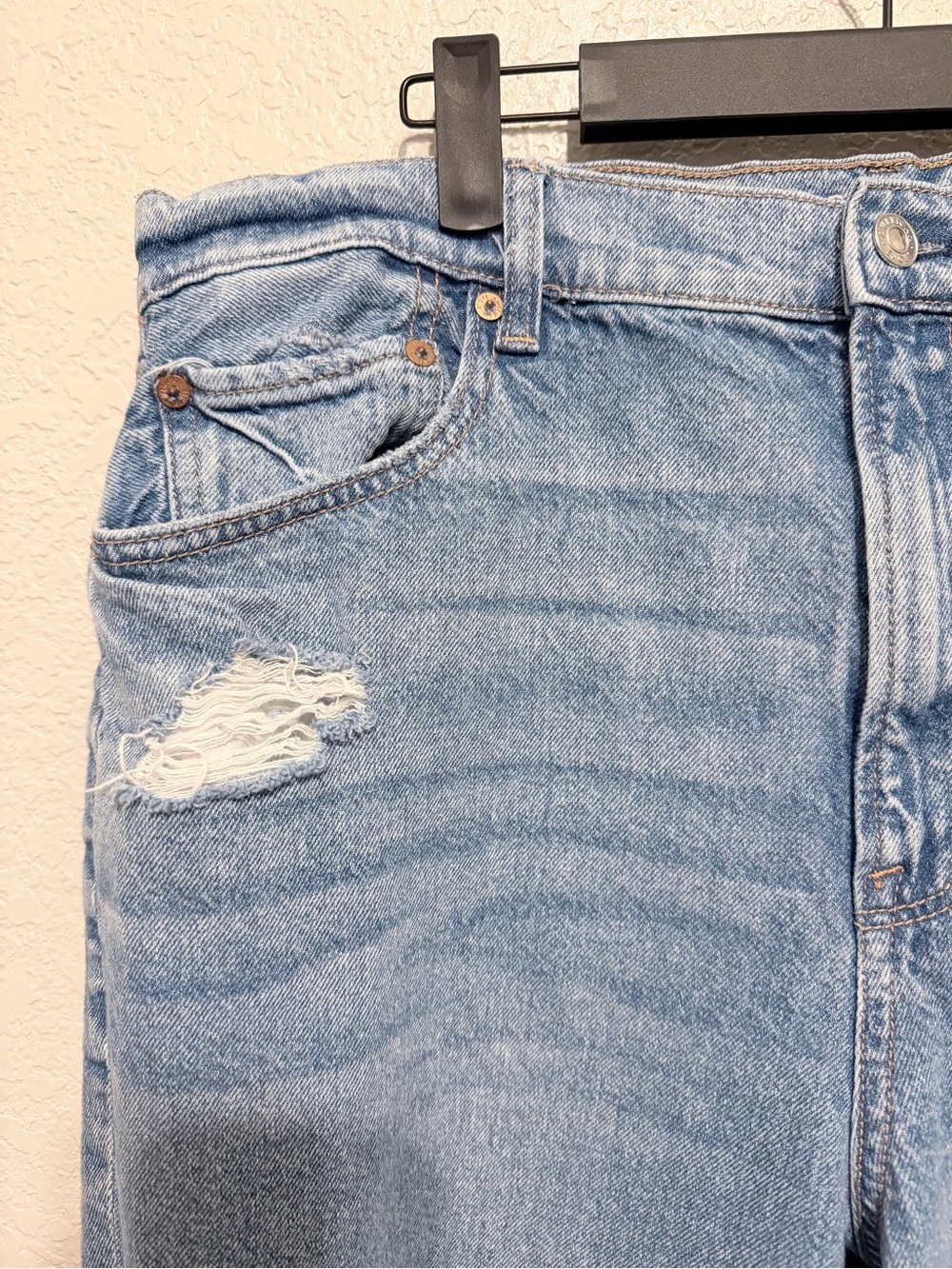 American Eagle Strigid Baggy Straight Jeans | Distressed High Rise Denim | 16 - Picture 5 of 14